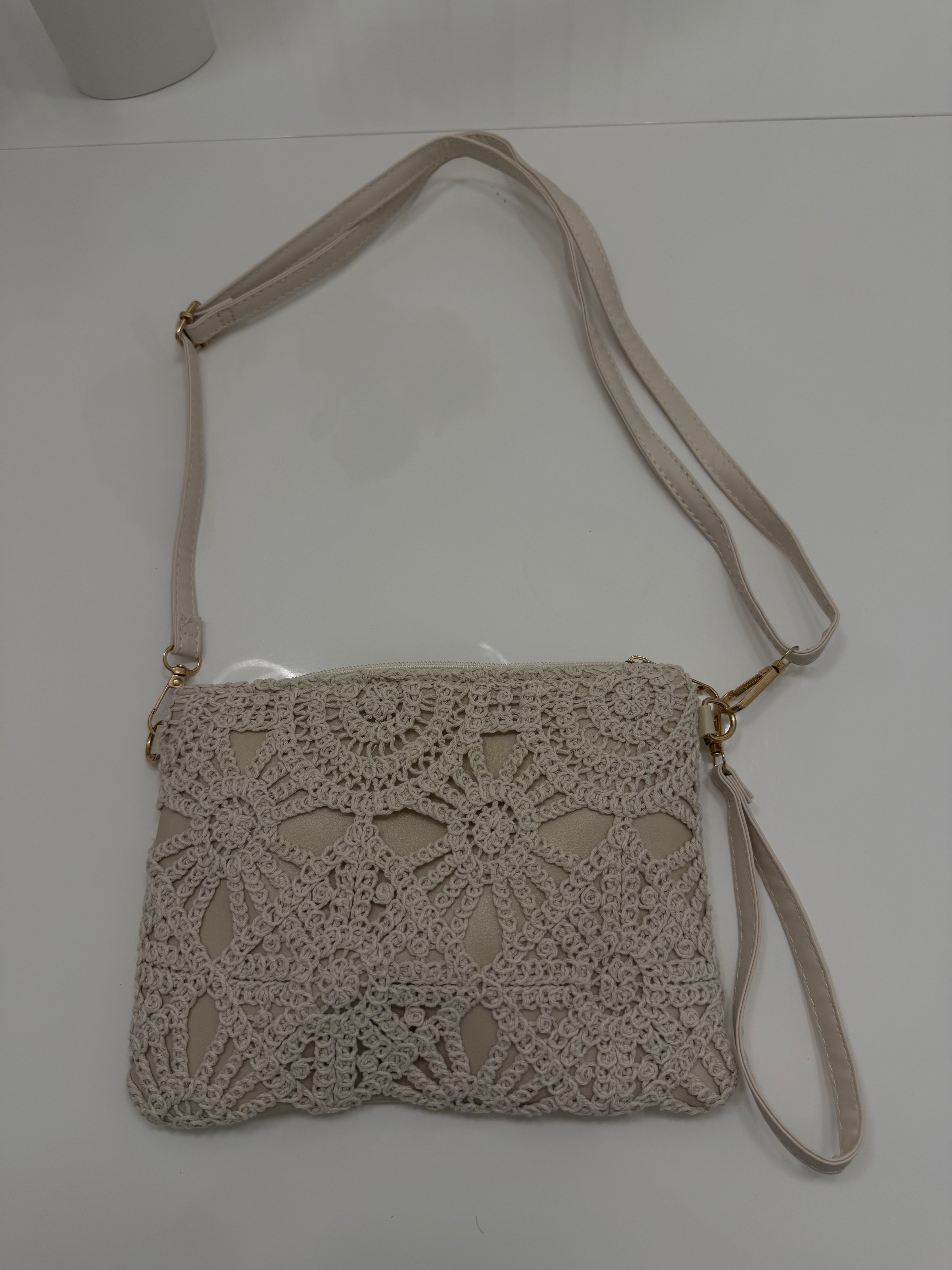 Häkel-Crossbody-Tasche Creme