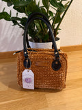 Handgemachte Häkel-Handtasche Cognac